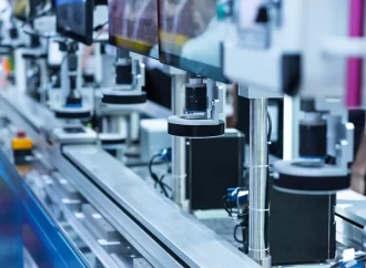 How Robot Technology Is Revolutionizing The Manufacturing Industry