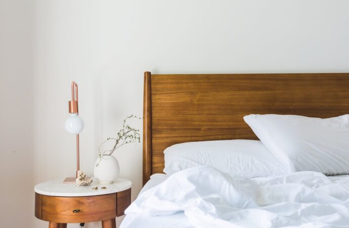 5 Bedroom Essentials to Consider for Better Sleep