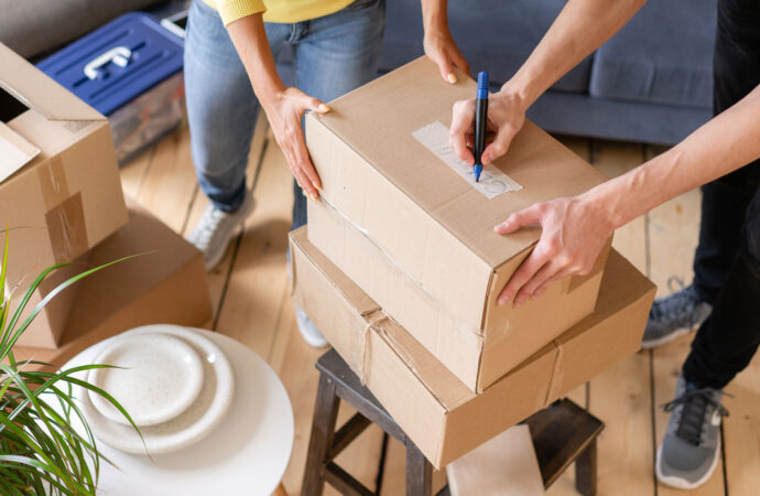 How To Waterproof Cardboard Boxes In A Right Way