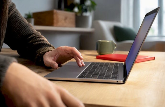 16GB & 512GB First: Canadian Laptop Buying Guide 2026 Lizard's Lunch 16GB & 512GB First: Canadian Laptop Buying Guide